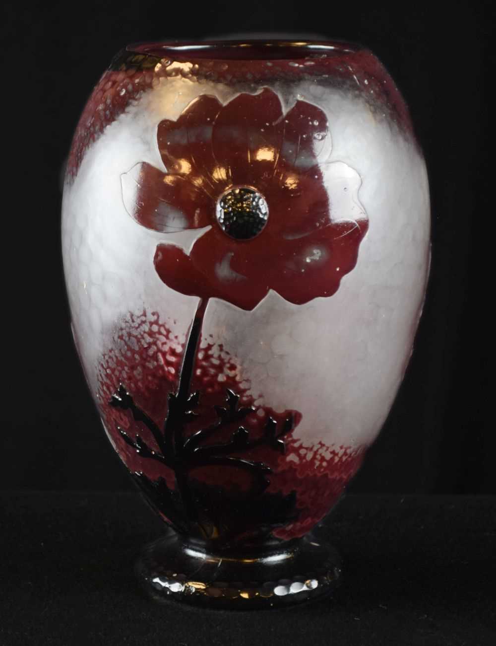 Lot 289 - Daum, Nancy glass vase