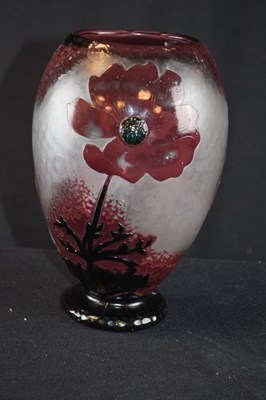 Lot 289 - Daum, Nancy glass vase