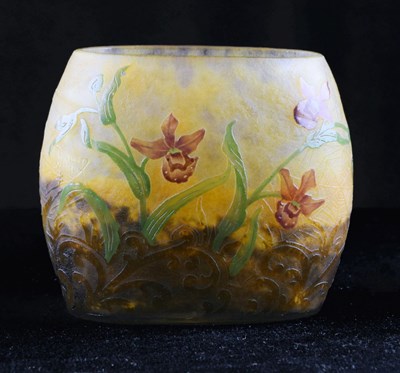 Lot 285 - Daum, Nancy ovoid section vase