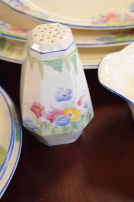 Lot 500 - Quantity of 1930s Fielding's Crown Devon 'Dubarry' dinner ware