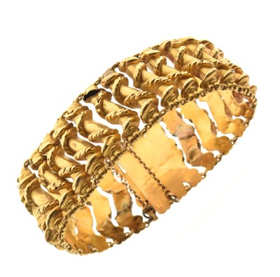 Lot 70 - Indian unmarked yellow metal bracelet