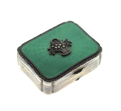 Lot 172 - Early 20th Century silver and guilloche enamel snuff box