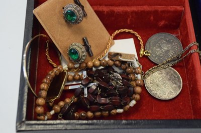 Lot 84 - Small quantity of mainly gentlemens costume jewellery, etc