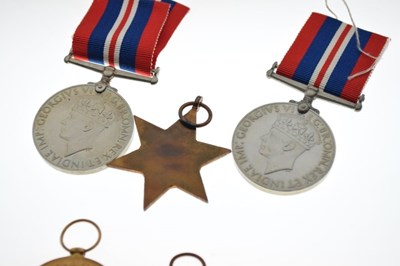 Lot 270 - Assorted World War I and World War II medals