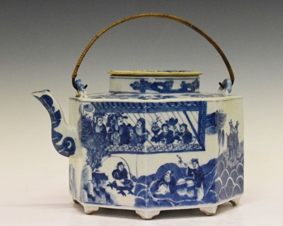 Lot 297 - 19th Century Chinese blue and white octagonal teapot and cover