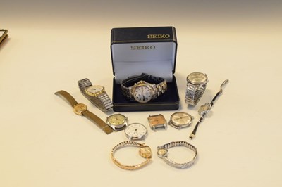 Lot 103 - Gentleman's Seiko Kinetic Titanium SQ100 wristwatch and vintage watches