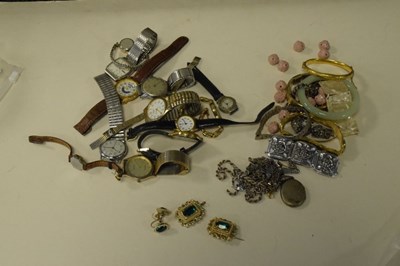 Lot 88 - Quantity of jewellery and costume jewellery