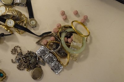 Lot 88 - Quantity of jewellery and costume jewellery