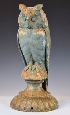 Lot 568 - Cast iron owl