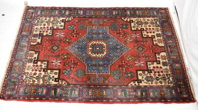 Lot 513 - Middle Eastern wool rug, Hamadan