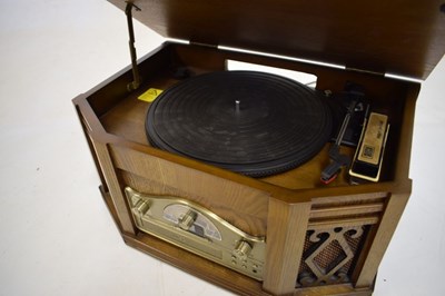 Lot 667 - Reproduction Gramophone