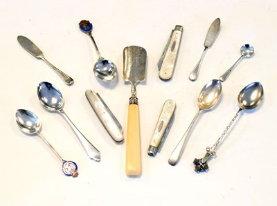 Lot 185 - Quantity of assorted silver teaspoons, small flatware, etc
