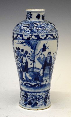 Lot 489 - Chinese blue and white porcelain shoulder vase