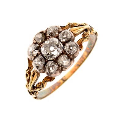 Lot 10 - Victorian nine stone diamond cluster ring