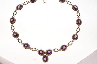 Lot 34 - Amethyst necklace