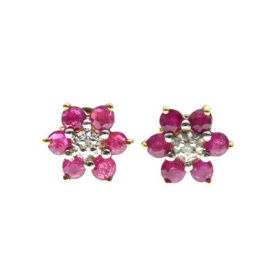 Lot 62 - Pair of unmarked diamond and ruby daisy cluster ear studs