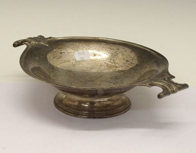 Lot 197 - George V silver pedestal bowl with twin handles