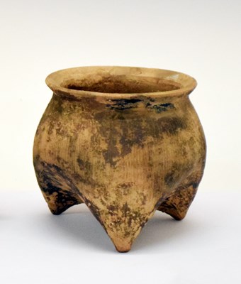 Lot 233 - Antiquities - Chinese Western Zhou Dynasty tripod vessel