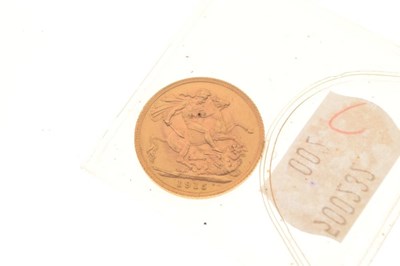 Lot 130 - Gold coins - George V Sovereign 1915