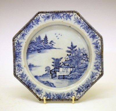 Lot 417 - Chinese blue and white porcelain octagonal plate