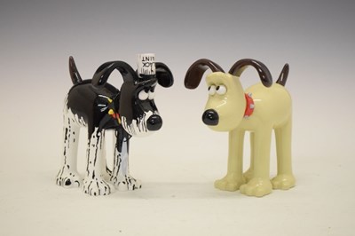 Lot 355 - Aardman/Wallace and Gromit - Pair of 'Gromit Unleashed' figures