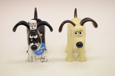 Lot 355 - Aardman/Wallace and Gromit - Pair of 'Gromit Unleashed' figures