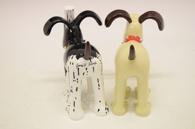 Lot 355 - Aardman/Wallace and Gromit - Pair of 'Gromit Unleashed' figures