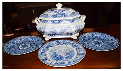 Lot 576 - Blue and white tureen and three plates