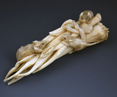 Lot 304 - Japanese Meiji period ivory okimono