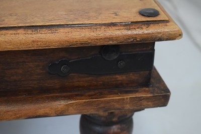Lot 472 - Large Colonial-style hardwood coffee table