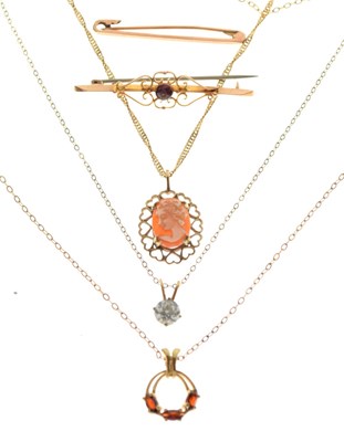 Lot 62 - Assorted 9ct gold jewellery