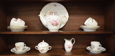 Lot 352 - Royal Copenhagen tea service, patt 1870 Frijsenborg