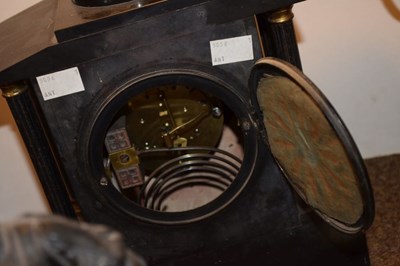 Lot 538 - Group of clocks