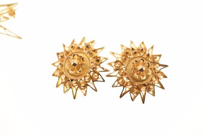 Lot 23 - Turkish yellow metal starburst brooch and matching clip-on earrings