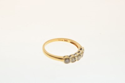 Lot 1 - 18ct gold five-stone diamond ring