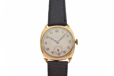 Lot 82 - Vintage gentleman's 9ct gold cased cushion wristwatch