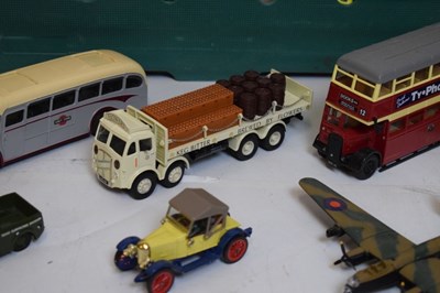 Lot 420 - Quantity of loose Corgi, Exclusive First Editions and other diecast models