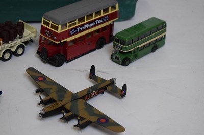 Lot 420 - Quantity of loose Corgi, Exclusive First Editions and other diecast models