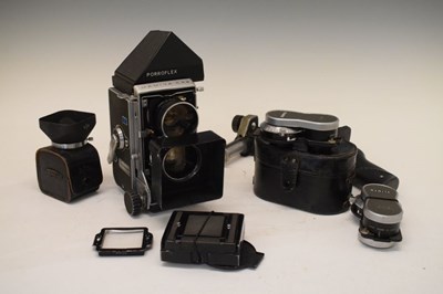 Lot 222 - Quantity of cameras and camera equipment