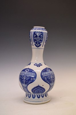 Lot 298 - Chinese blue and white porcelain garlic-head vase