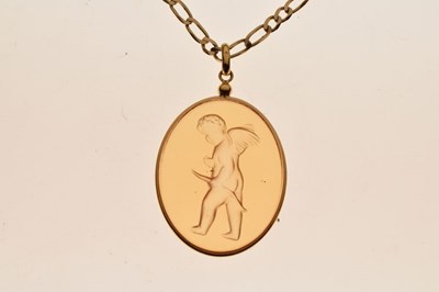 Lot 58 - Intaglio Cupid pendant with 9ct gold figaro-link chain