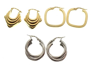 Lot 85 - Two pairs of 9ct gold hoop earrings
