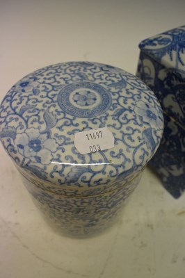 Lot 311 - Chinese blue and white porcelain cylindrical tiffin box, etc.