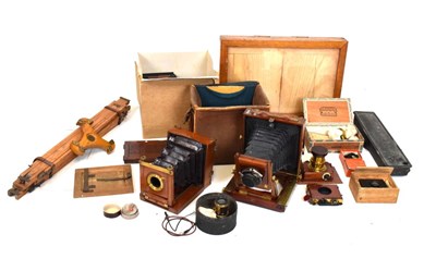 Lot 204 - Late 19th Century J. Lancaster & Son, Birmingham mahogany and brass camera