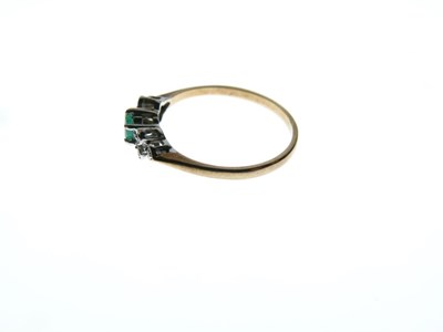 Lot 18 - 9ct gold, emerald and diamond dress ring
