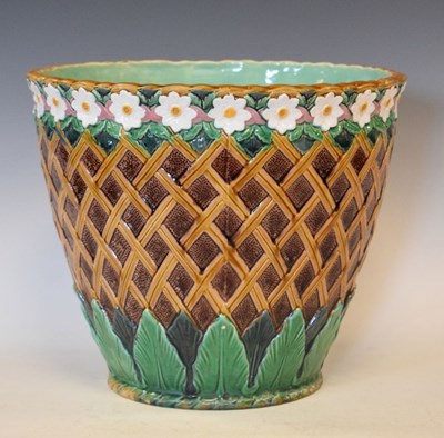 Lot 654 - 19th Century Minton majolica Jardiniere