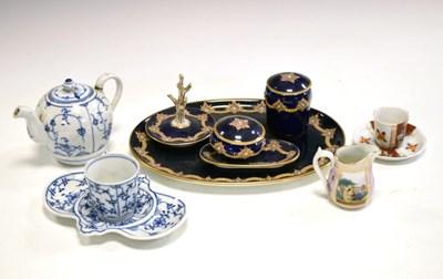 Lot 285 - Group of Continental ceramics