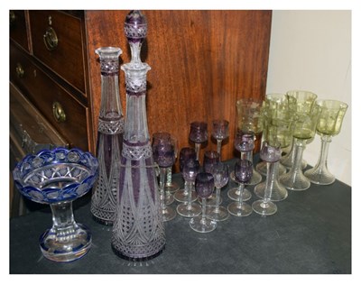 Lot 302 - Assorted coloured glassware