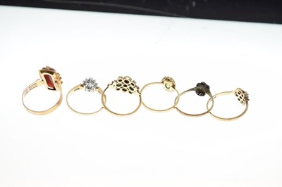 Lot 38 - Six gem-set dress rings