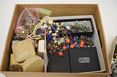 Lot 94 - Three boxes of costume jewellery